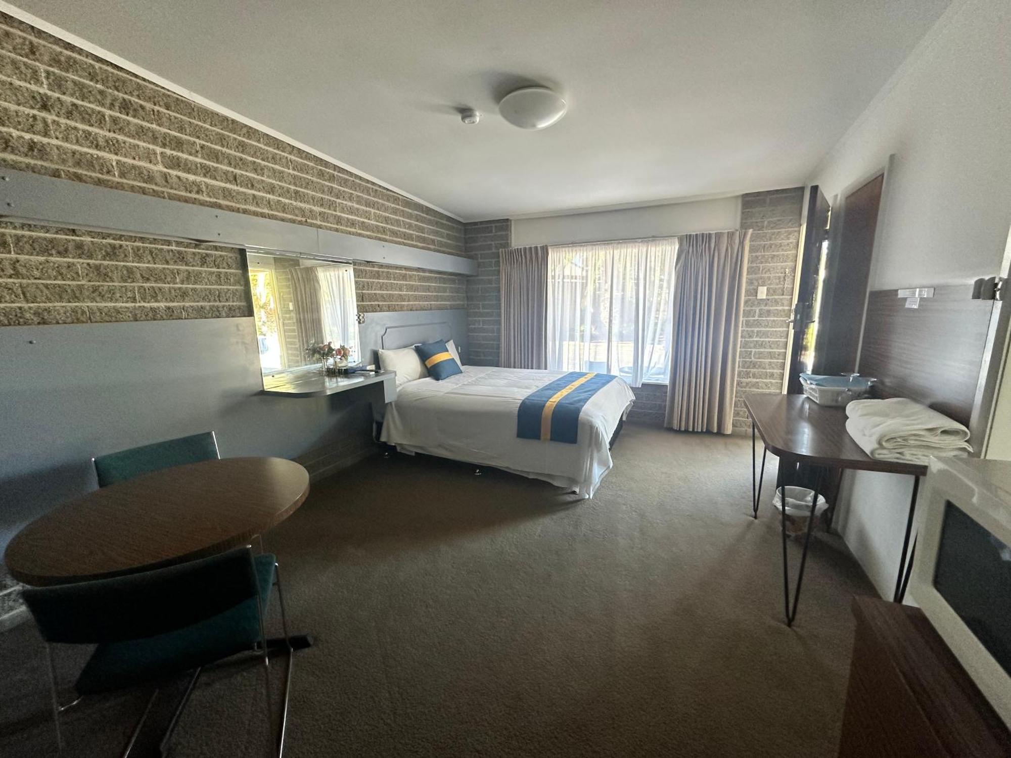 The Shamrock Hotel Balranald Kültér fotó