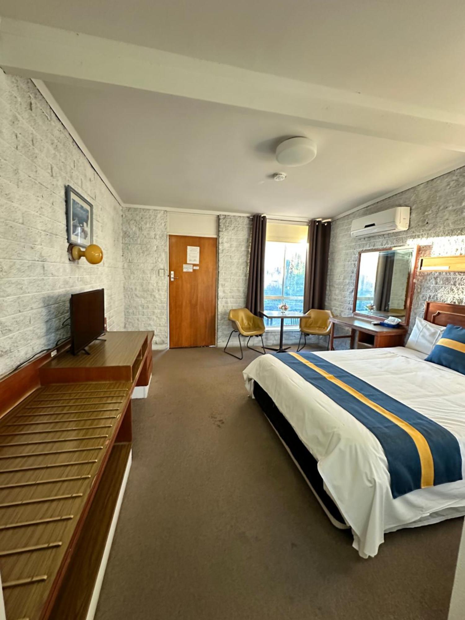 The Shamrock Hotel Balranald Kültér fotó